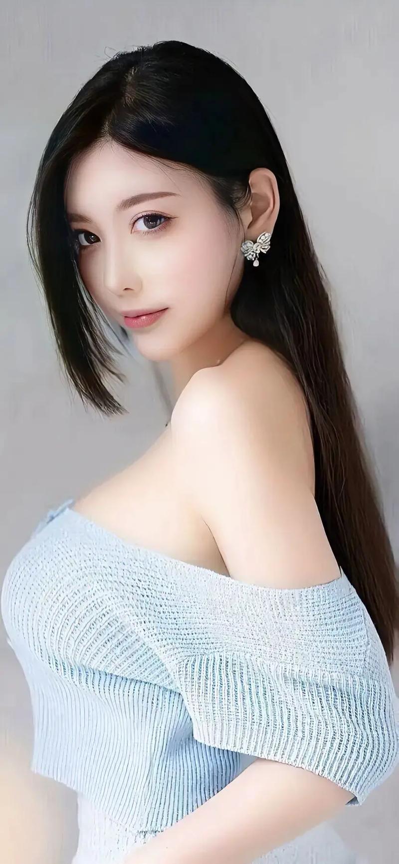 满十八点此进人戴好耳机j9九游会入口首页己